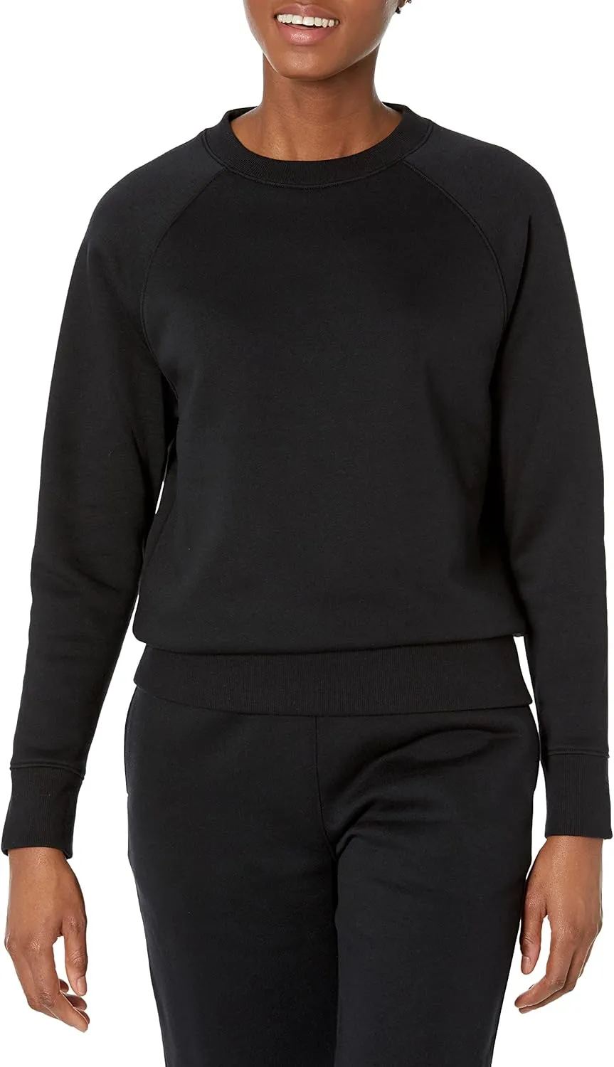 Amazon Essentials Women's Relaxed-Fit Crewneck Pullover Long-Sleeve Sweatshirt (Available in Plus Size)