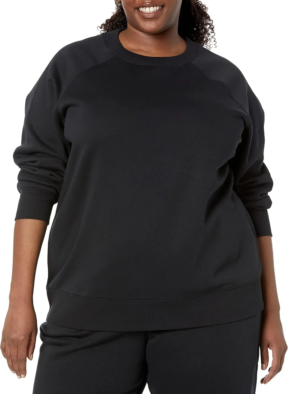 Amazon Essentials Women's Relaxed-Fit Crewneck Pullover Long-Sleeve Sweatshirt (Available in Plus Size)