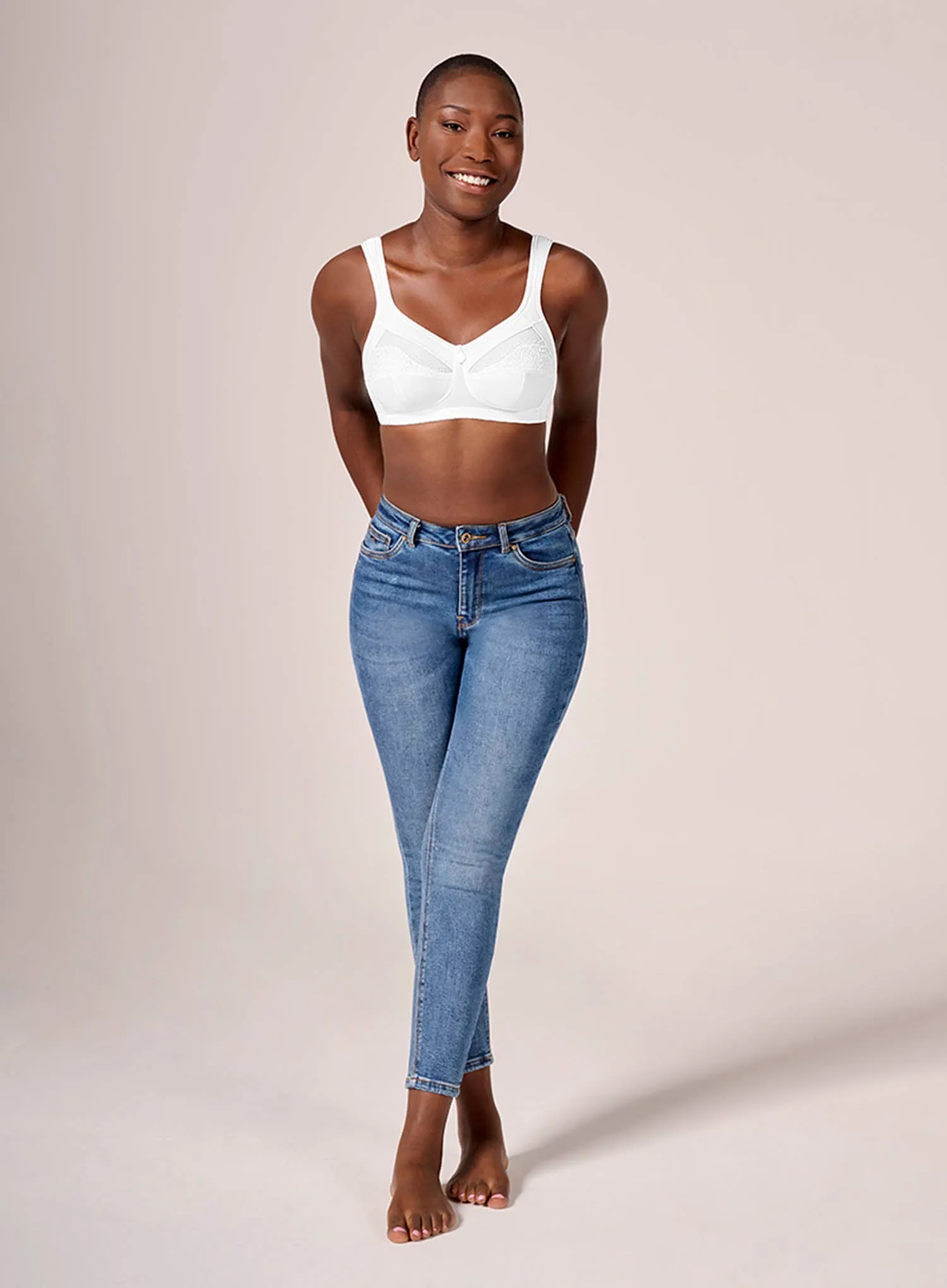 Amoena: Isadora Soft Cup Mastectomy Bra White