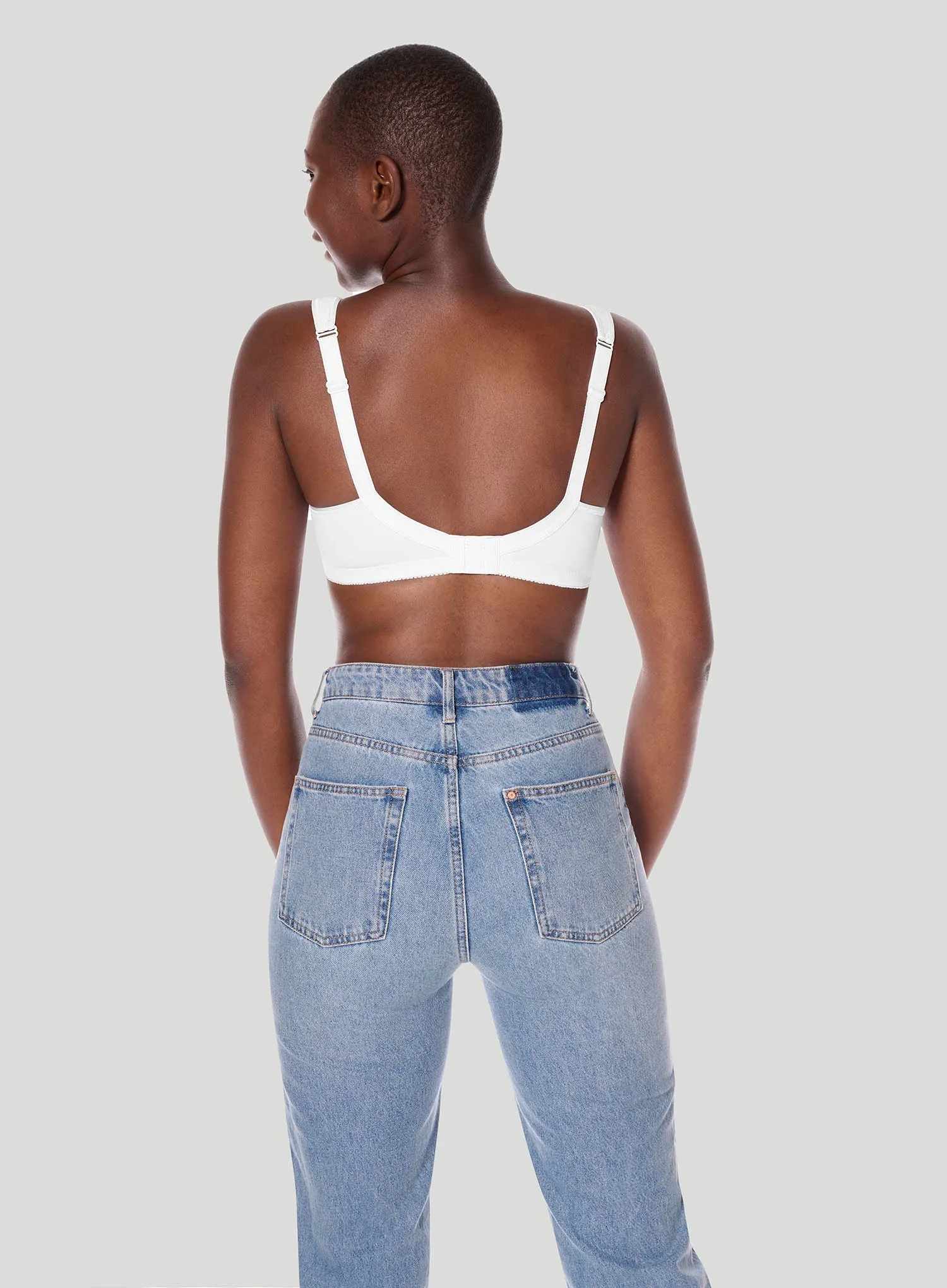 Amoena: Isadora Soft Cup Mastectomy Bra White