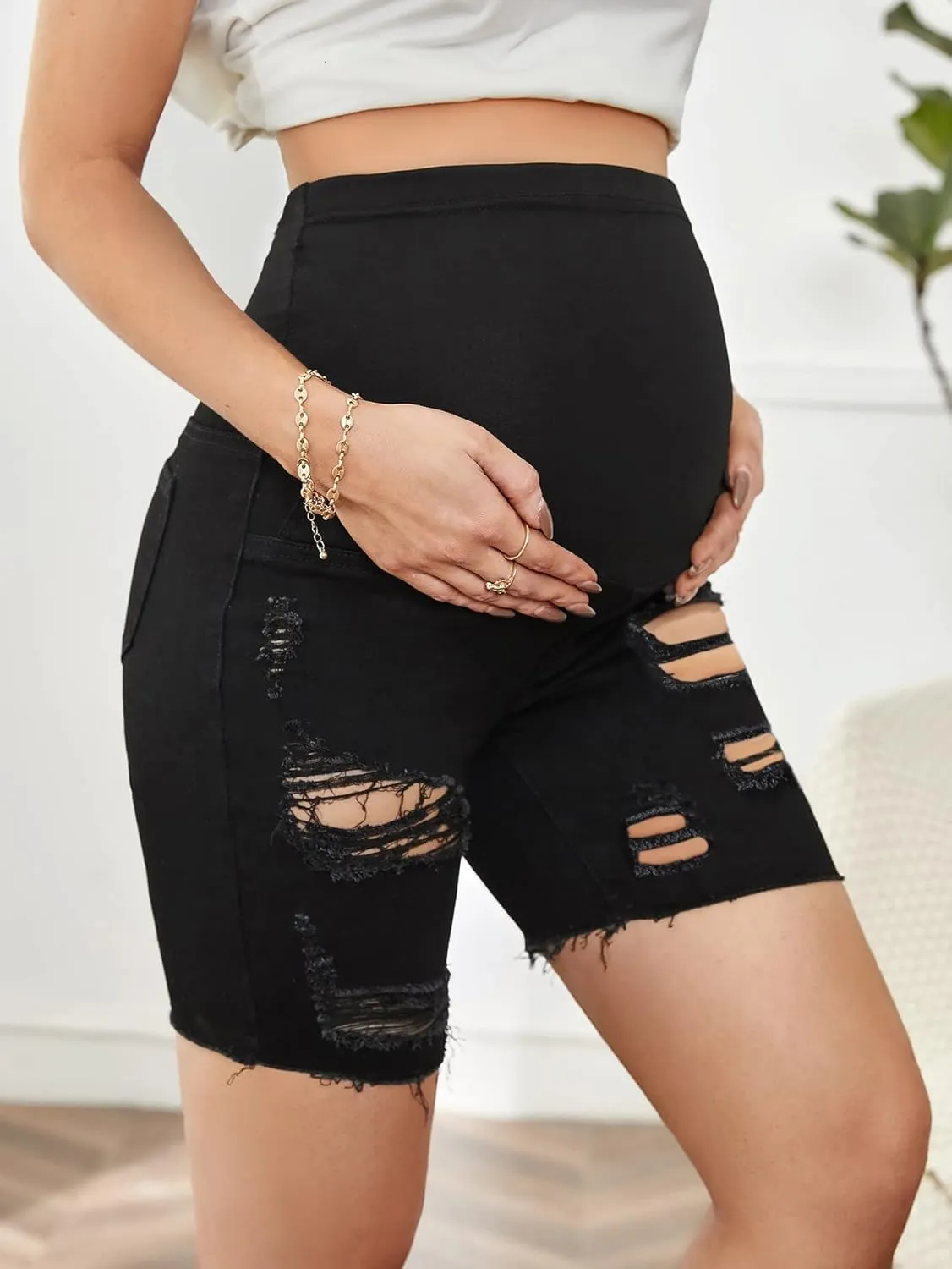 Floerns Women's Maternity Ripped Roll Hem Jeans Pregnant Denim Shorts