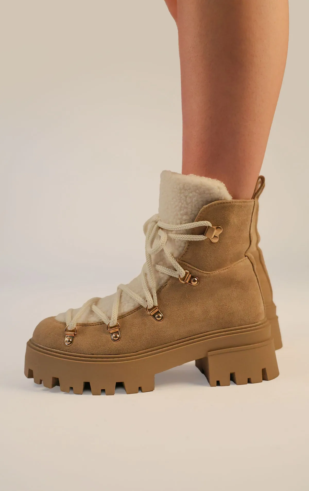 Khaki Faux Suede Lace Up Chunky Snow Style Boots