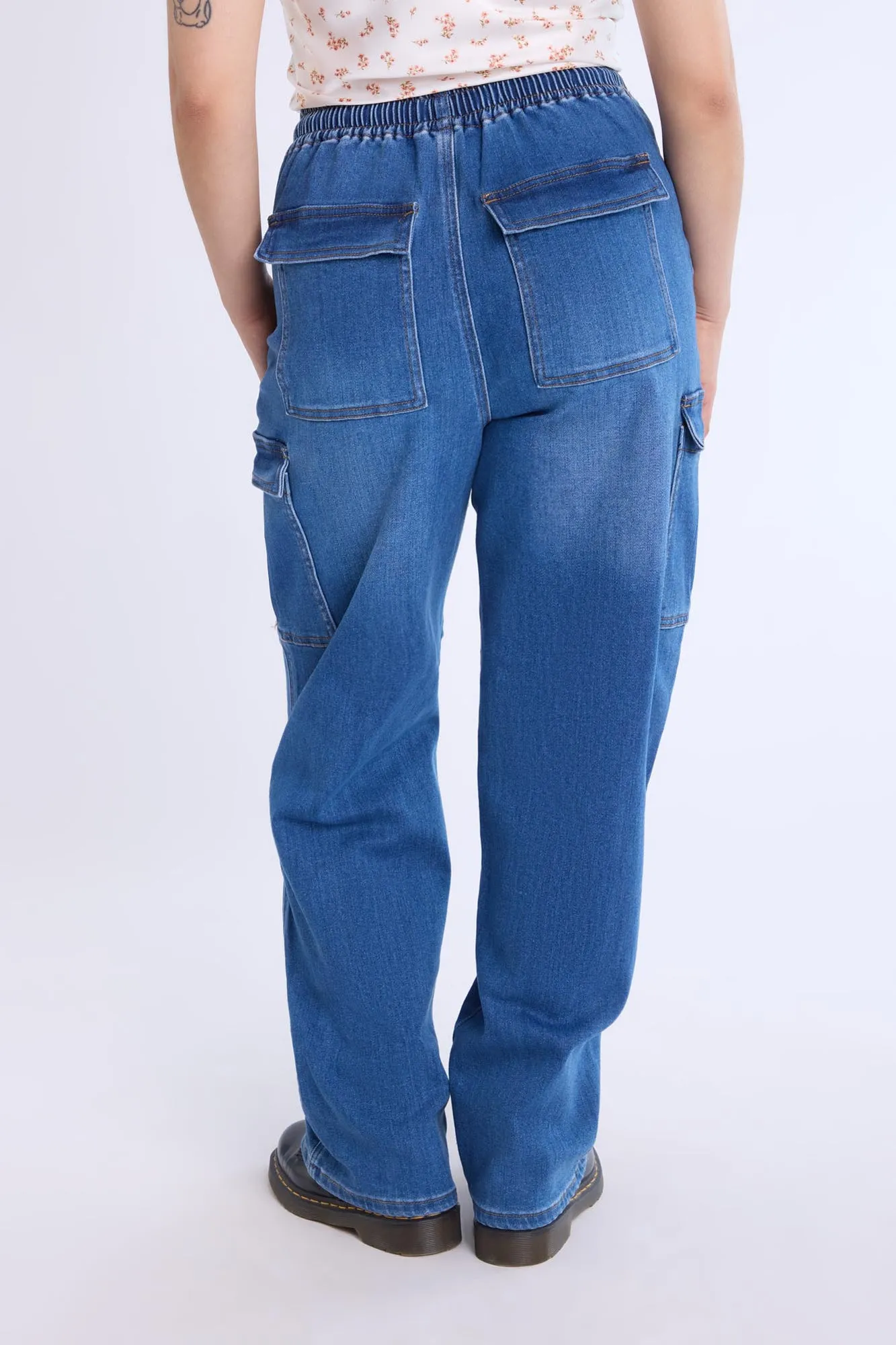 Loose Fit Cargo Jeans
