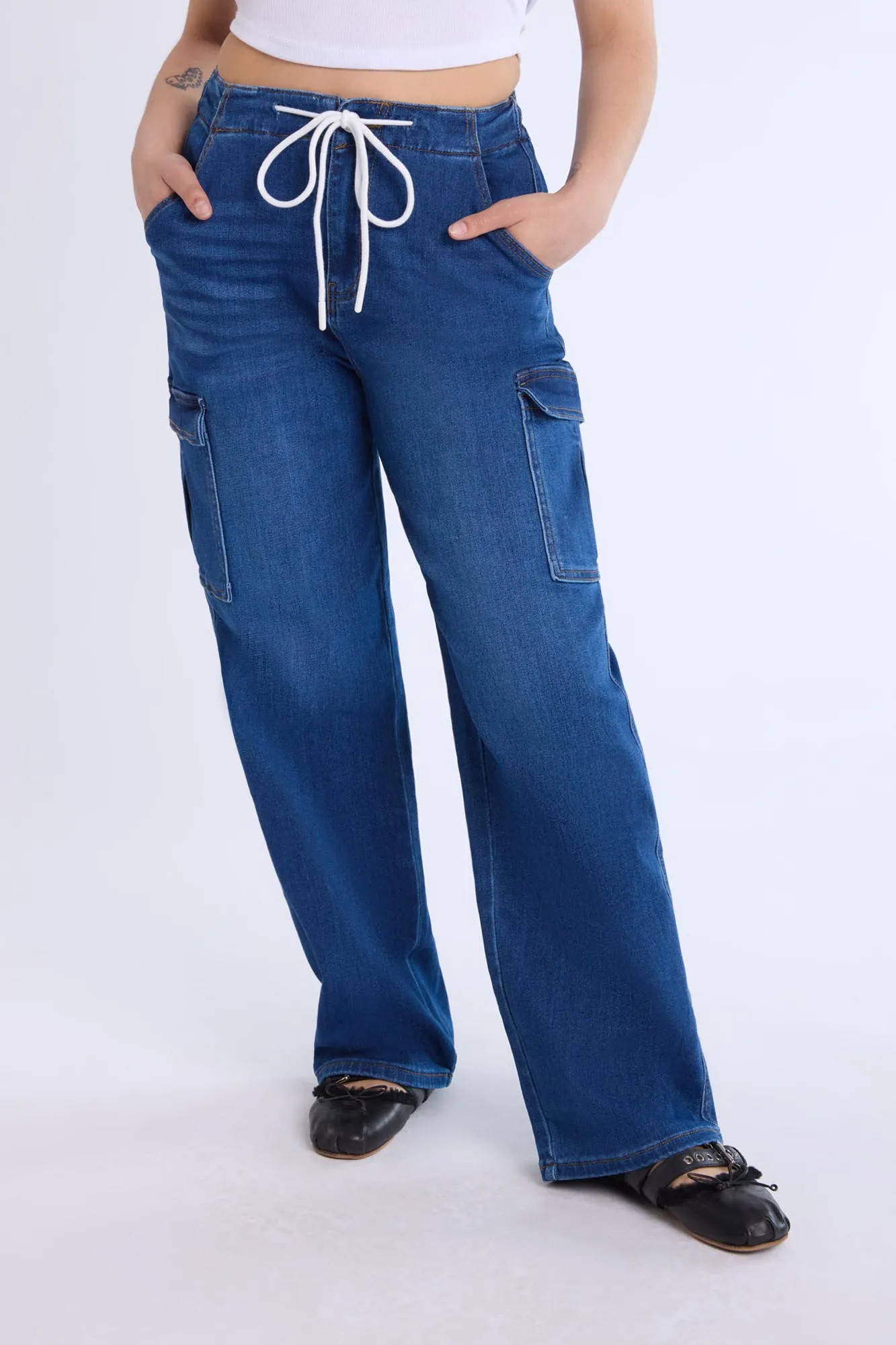 Loose Fit Cargo Jeans