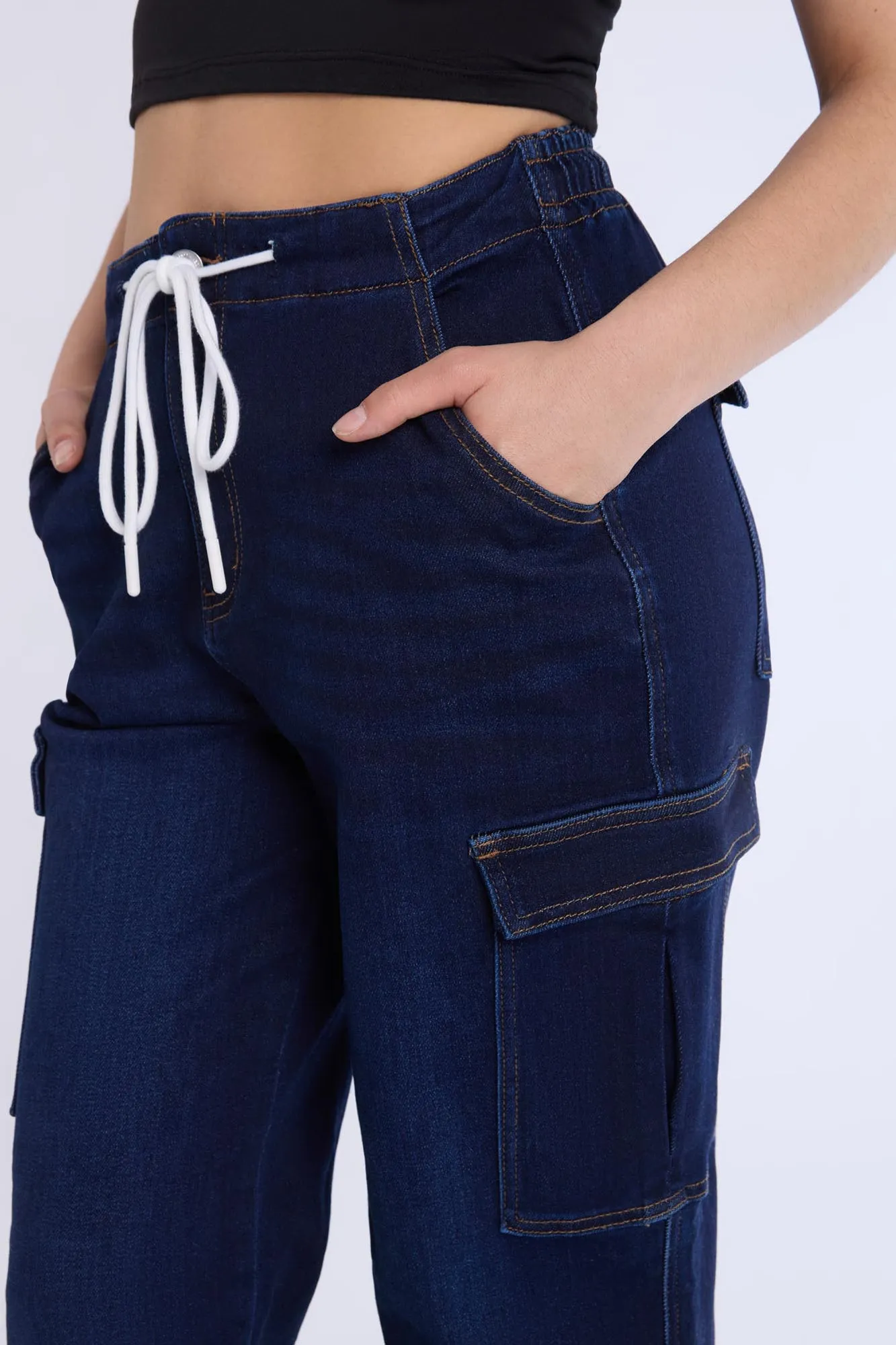 Loose Fit Cargo Jeans