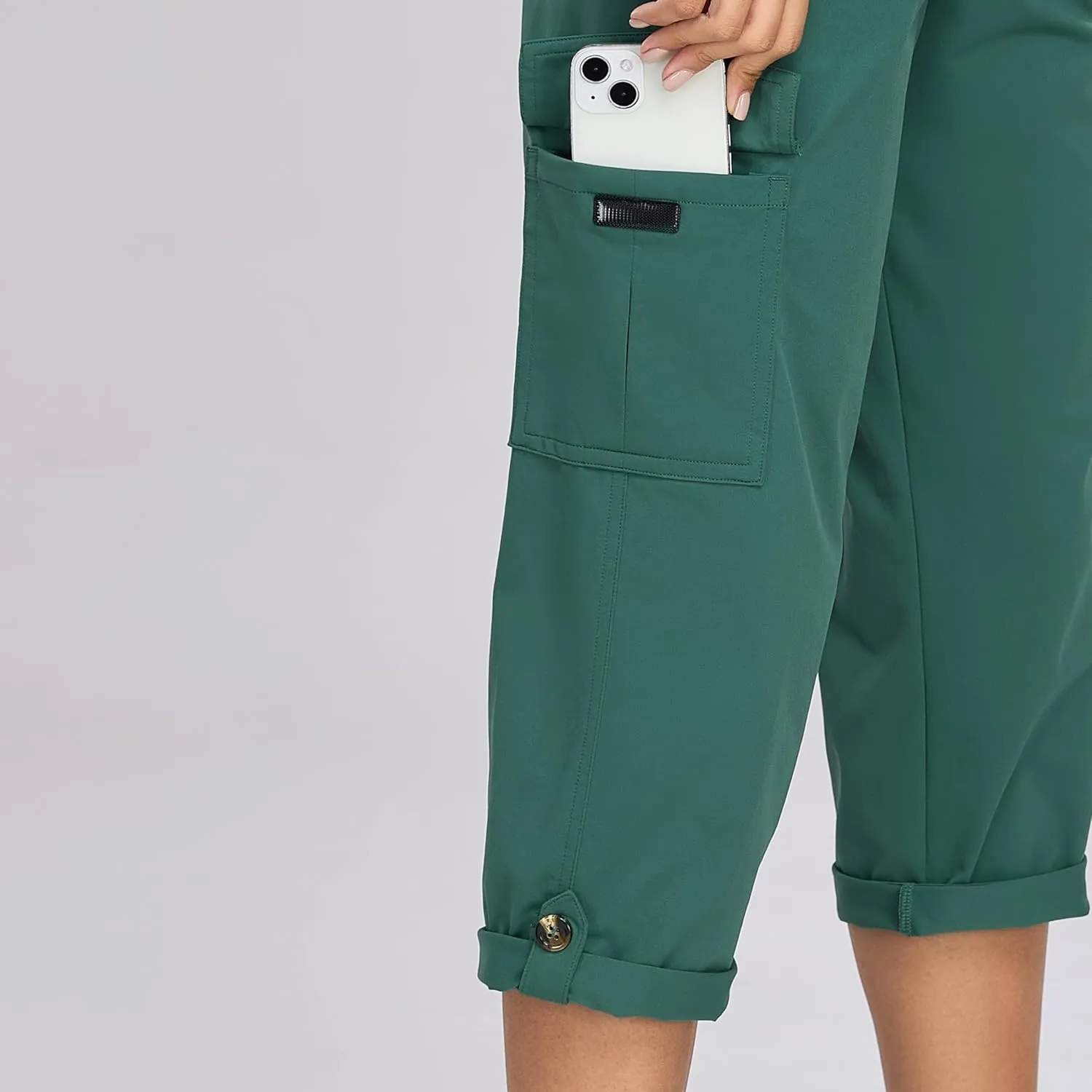 Oalka Women's Cargo Capri Pants Relaxed Fit Knit Waist Cropped Pant Casual Hiking Capris