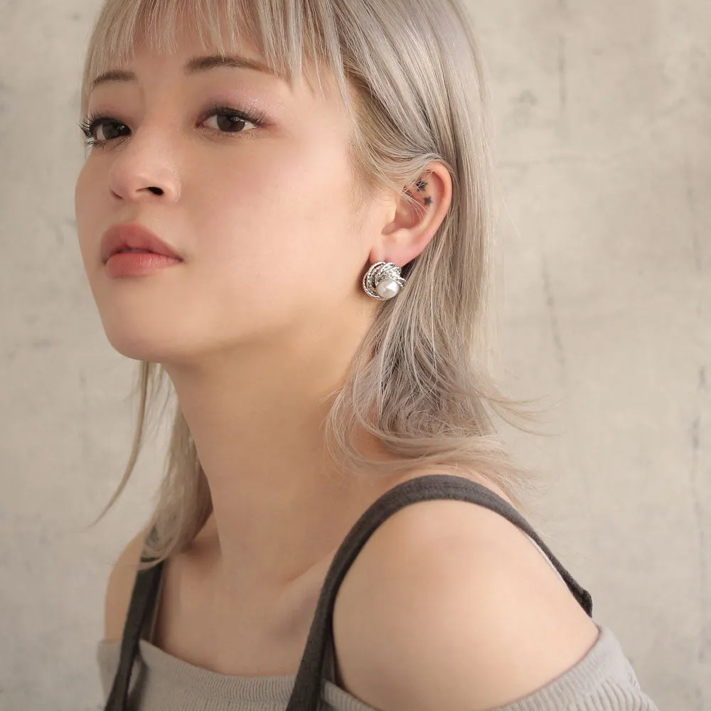 Pearl Statement Studs