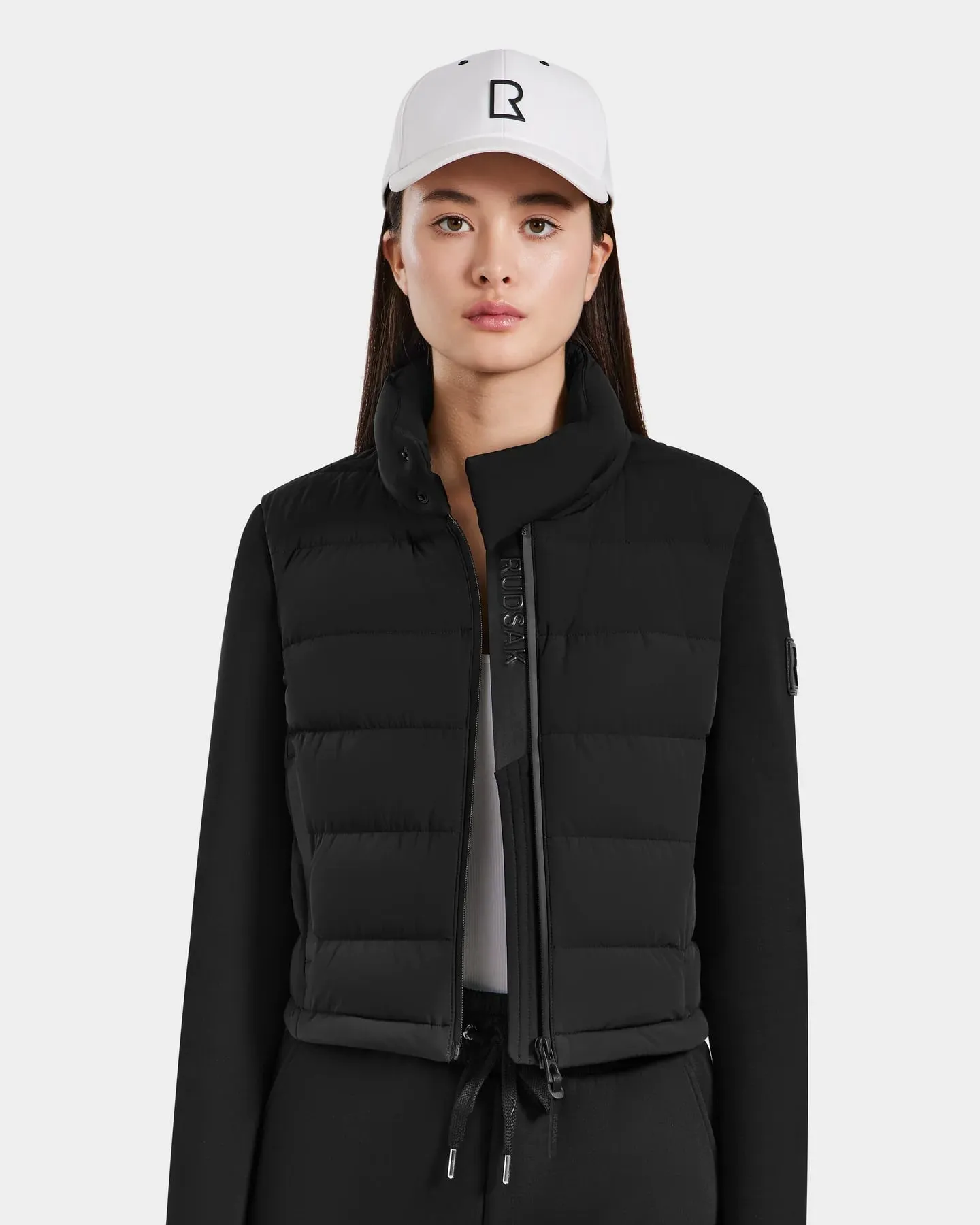 RUD-8125026 AUSHA BLACK LIGHT DOWN JACKET