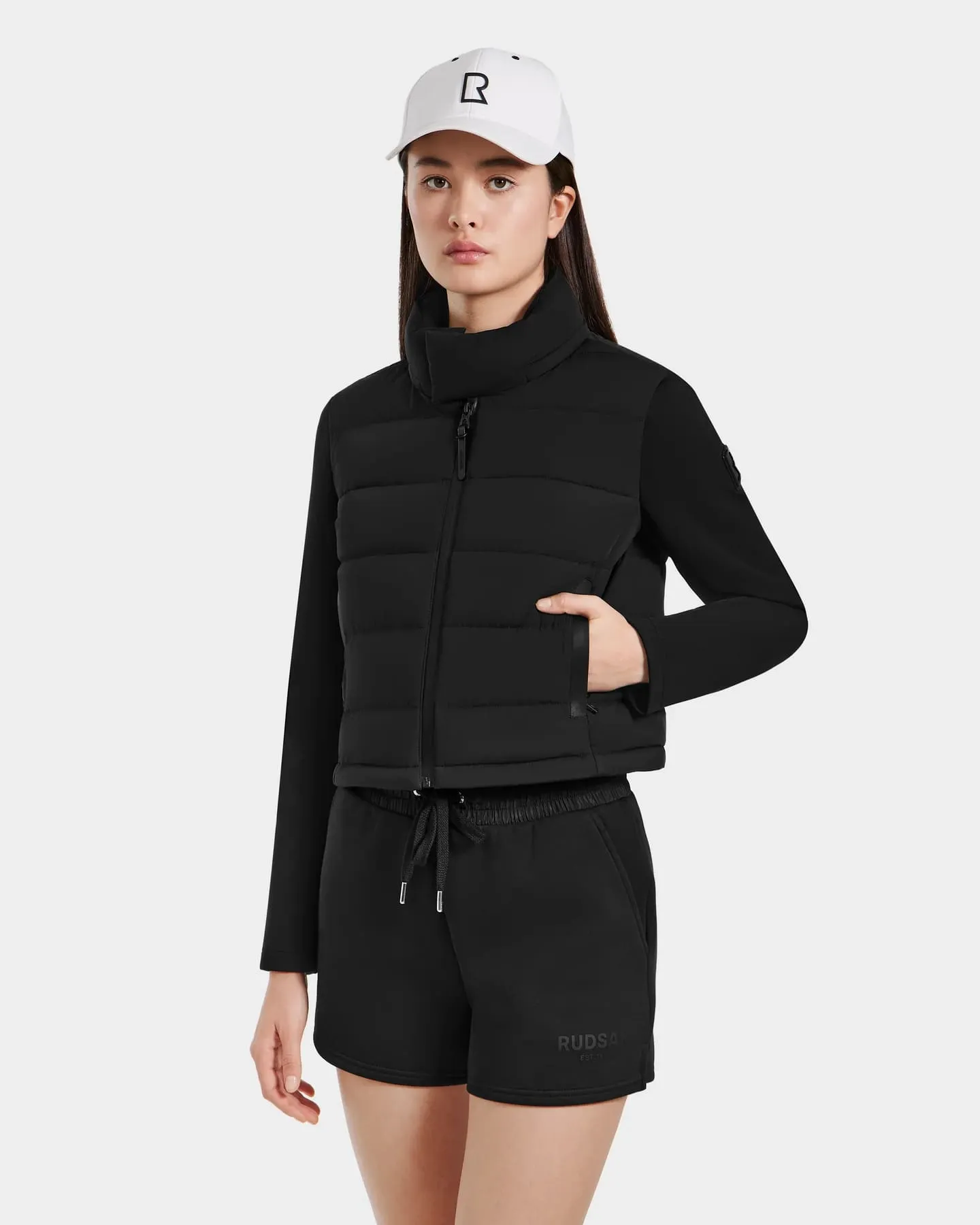 RUD-8125026 AUSHA BLACK LIGHT DOWN JACKET