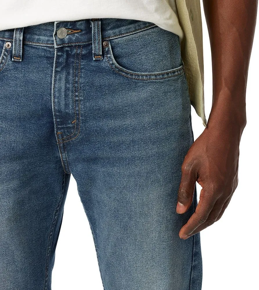 Signature by Levi Strauss & Co. Gold Label Men's Relaxed Fit Flex Jeans