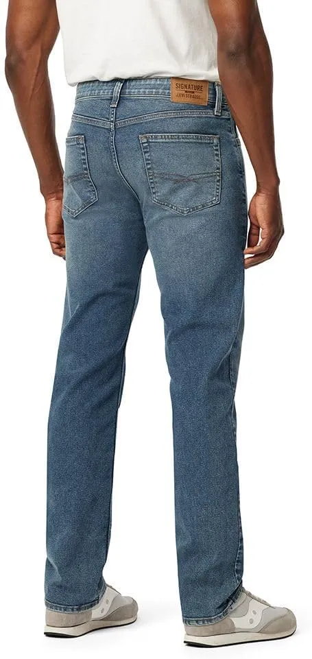 Signature by Levi Strauss & Co. Gold Label Men's Relaxed Fit Flex Jeans